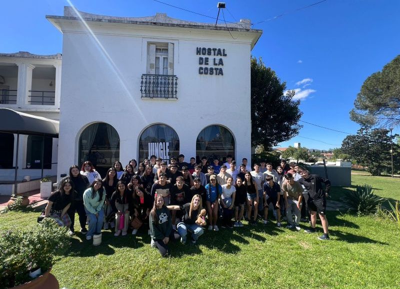 Los egresados correntinos celebrando su viaje a Carlos Paz, provincia de Córdoba.