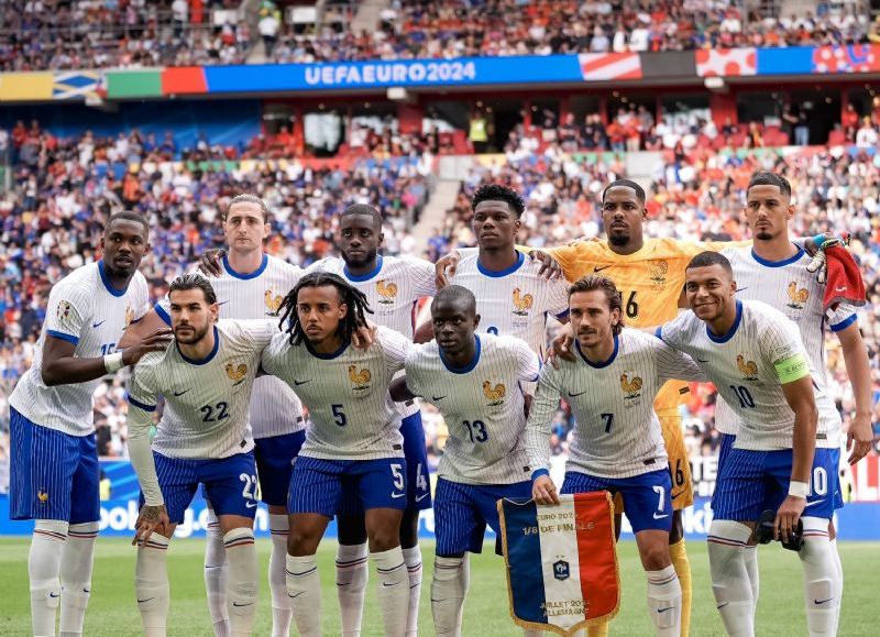 Les Bleus se impusieron 1-0 gracias al gol de Kolo Muani y avanzaron a la próxima ronda, donde los espera el ganador de Portugal-Eslovenia.