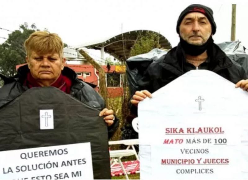 Vecinos de La Matanza viven en una constante alarma por la grave contaminación que proviene de la empresa Klaukol.