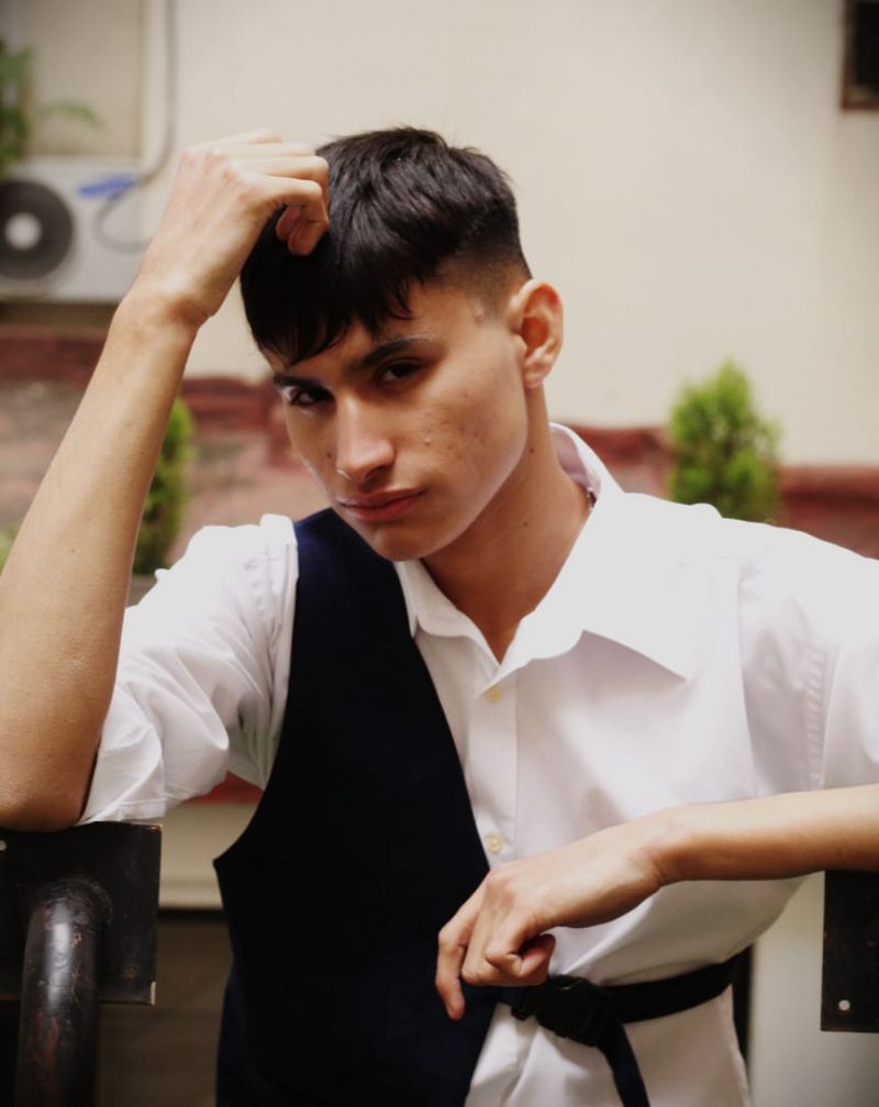 Elian Exequiel Cicero, es un modelo argentino, de 18 años, oriundo de Buenos Aires, Argentina que actualmente vive en Bernal.
